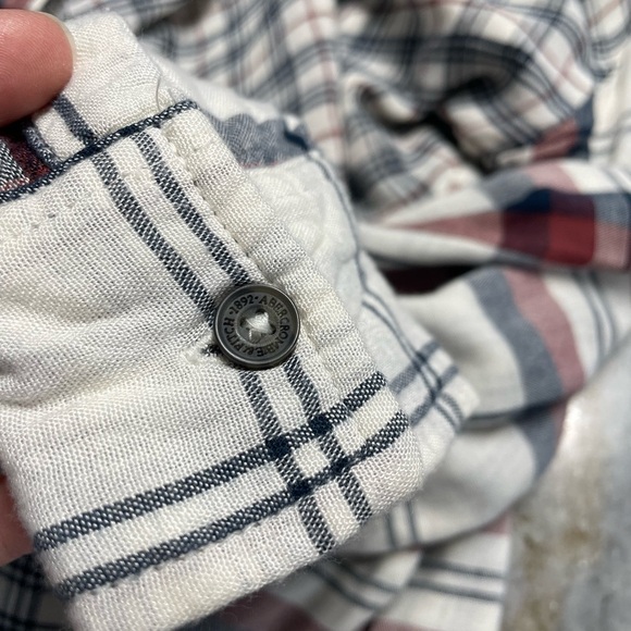 Abercrombie & Fitch Crisscross Front Top Mixed Plaid Flannel - Picture 4 of 10